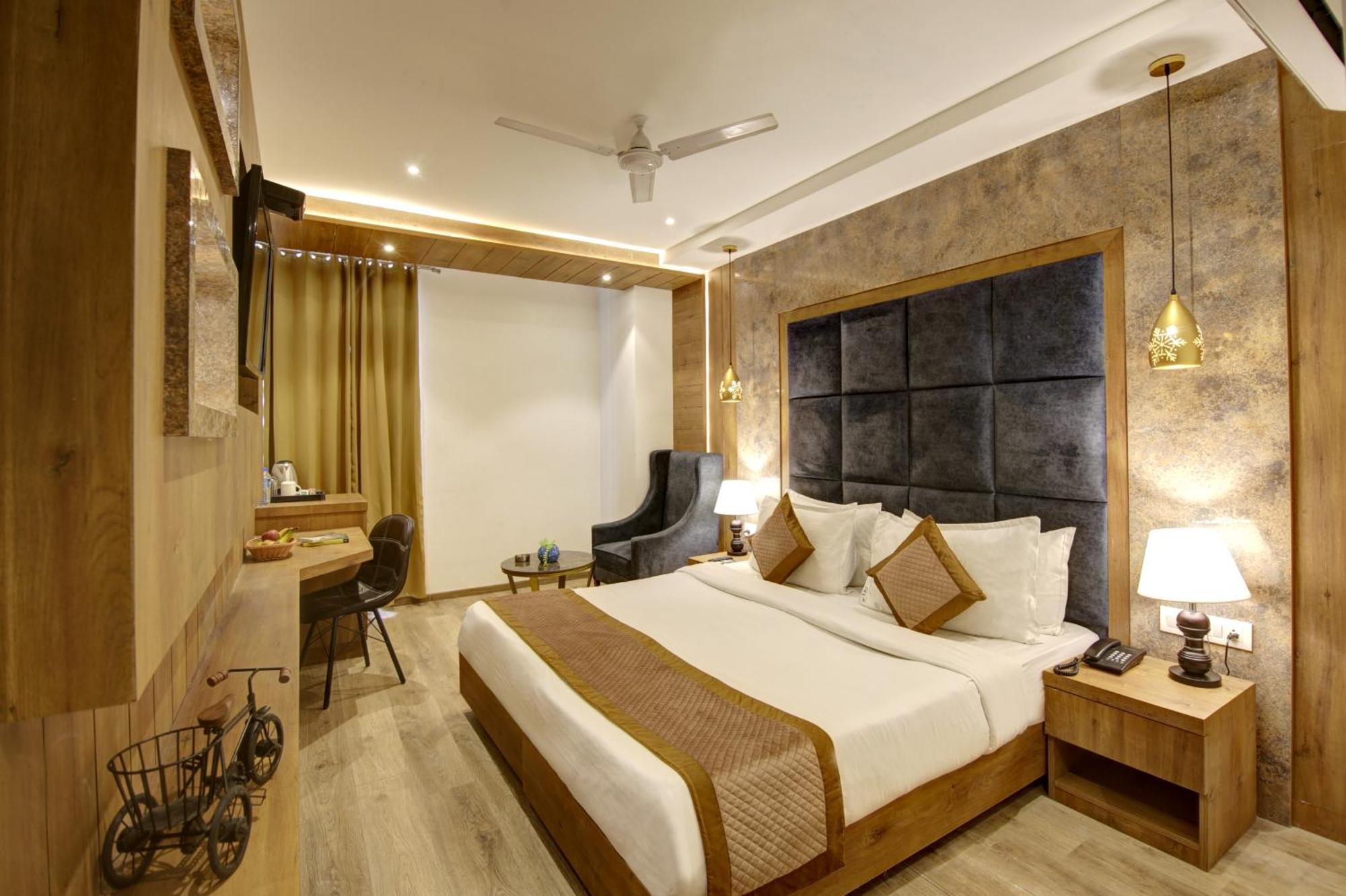 Hotel Town Pallace Inn Patel Nagar New Delhi מראה חיצוני תמונה
