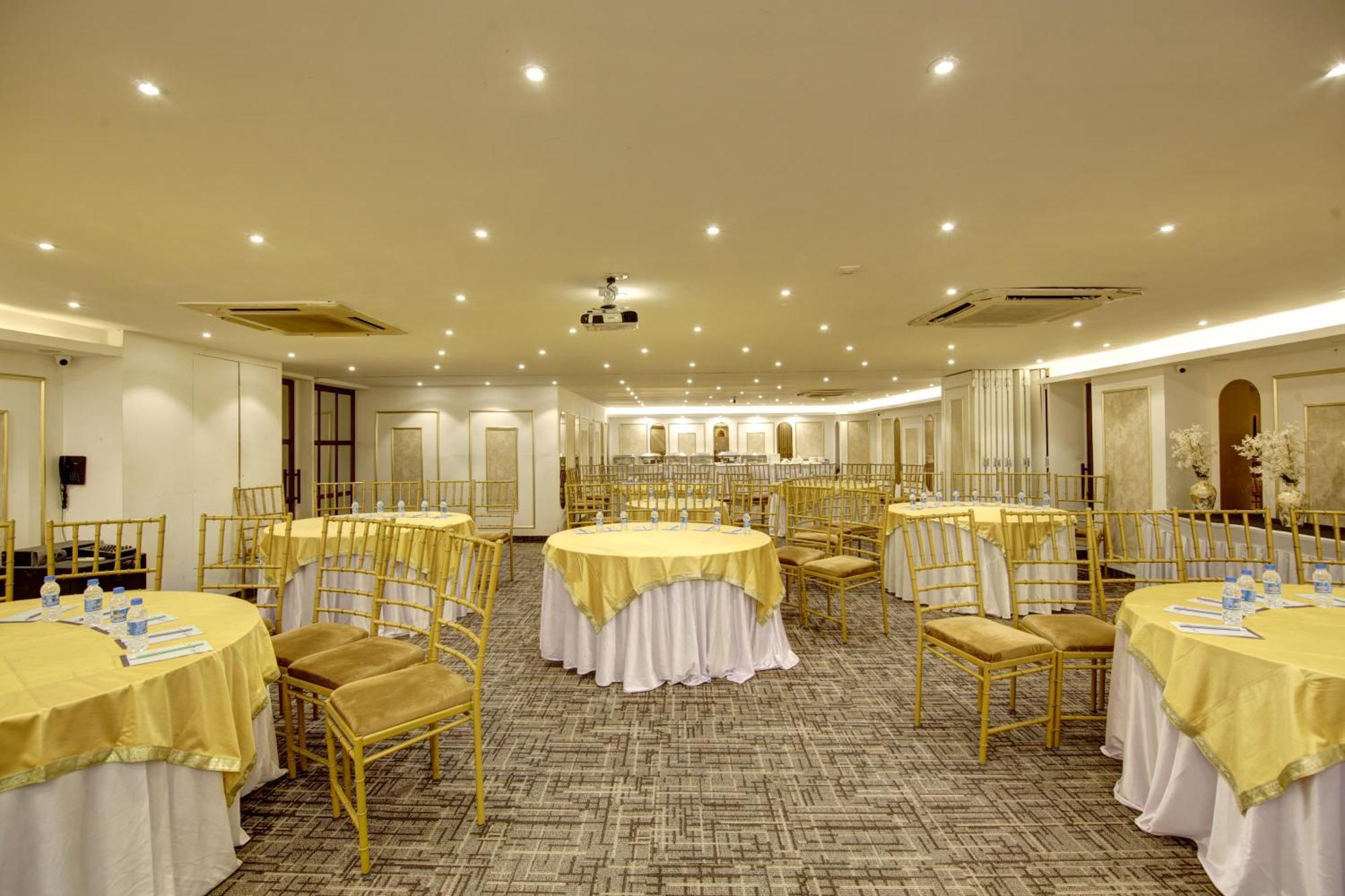 Hotel Town Pallace Inn Patel Nagar New Delhi מראה חיצוני תמונה